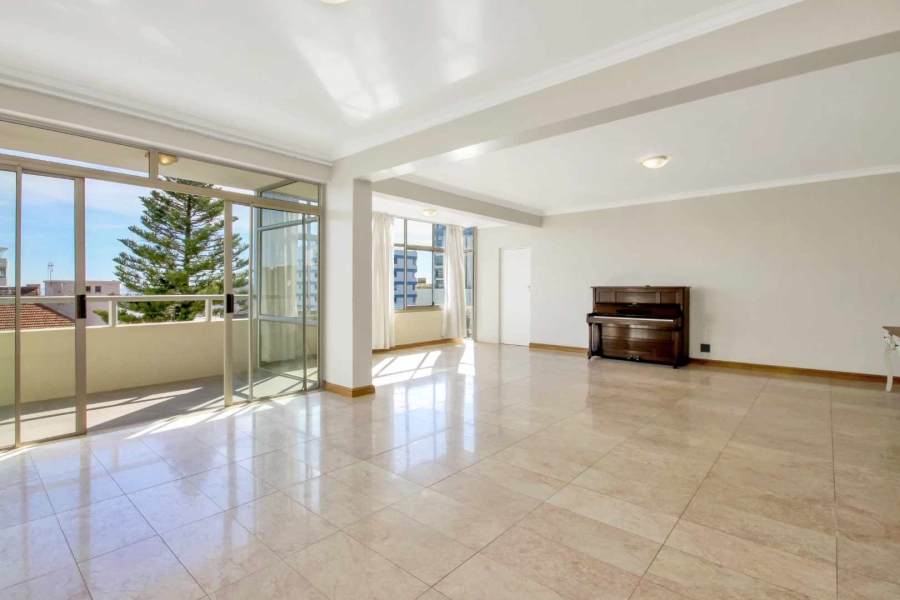 To Let 3 Bedroom Property for Rent in Sea Point Western Cape